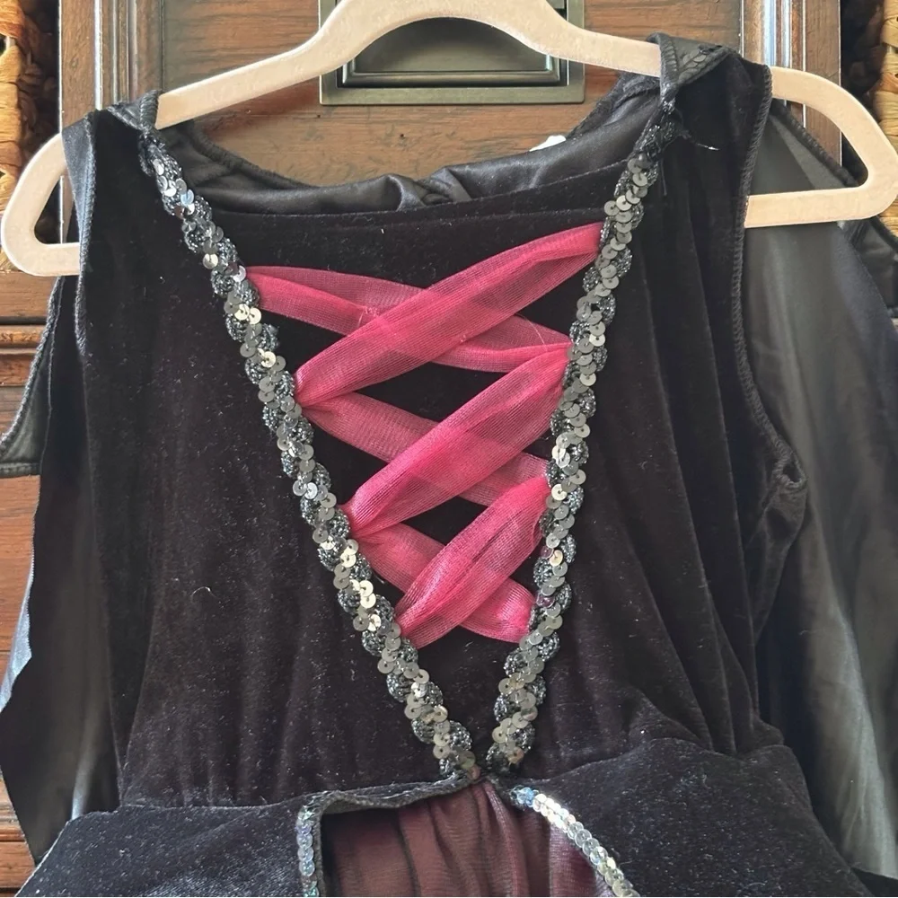 Enchanting Black and Purple witch Kids Costume in size M